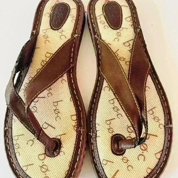 NEW! boc Vegan Leather Thong Slip-on Sandals - Picture 5 of 6